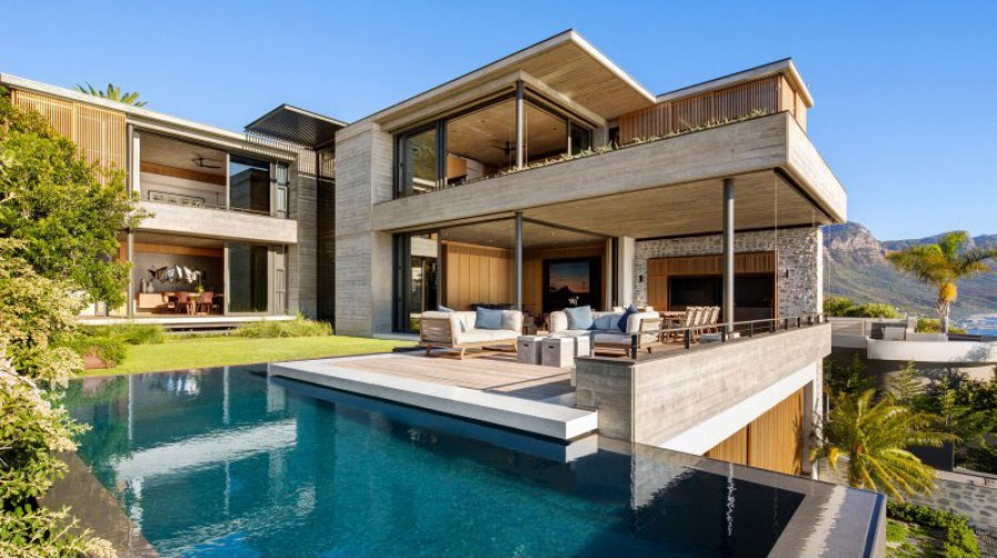 image: Ein geschossiges Haus im Zentrum von Berlin